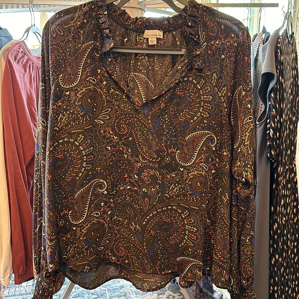 Classic patterned top from Evereve brand Allison Joy!